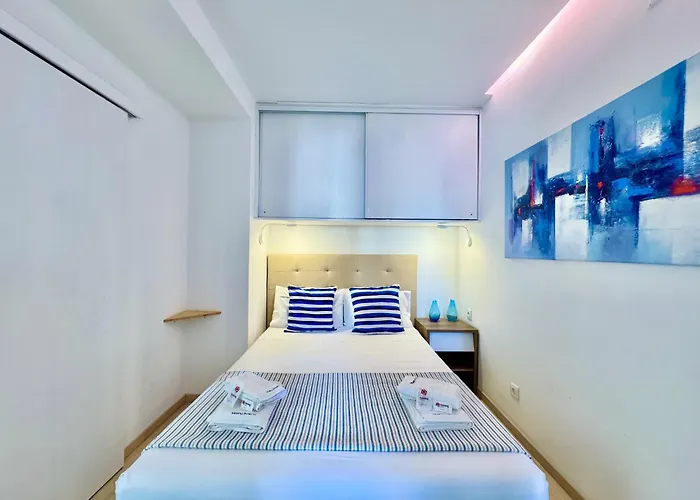 Marina View 2 By Homing