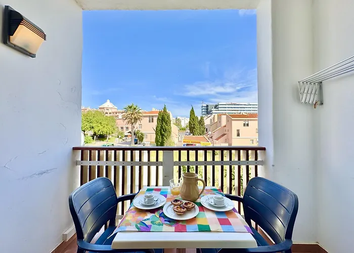 Marina View 2 By Homing