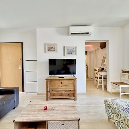 Marina View 2 By Homing 维拉摩拉