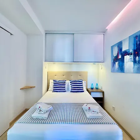 Marina View 2 By Homing