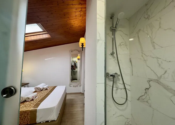 Marina View 2 By Homing * Виламура